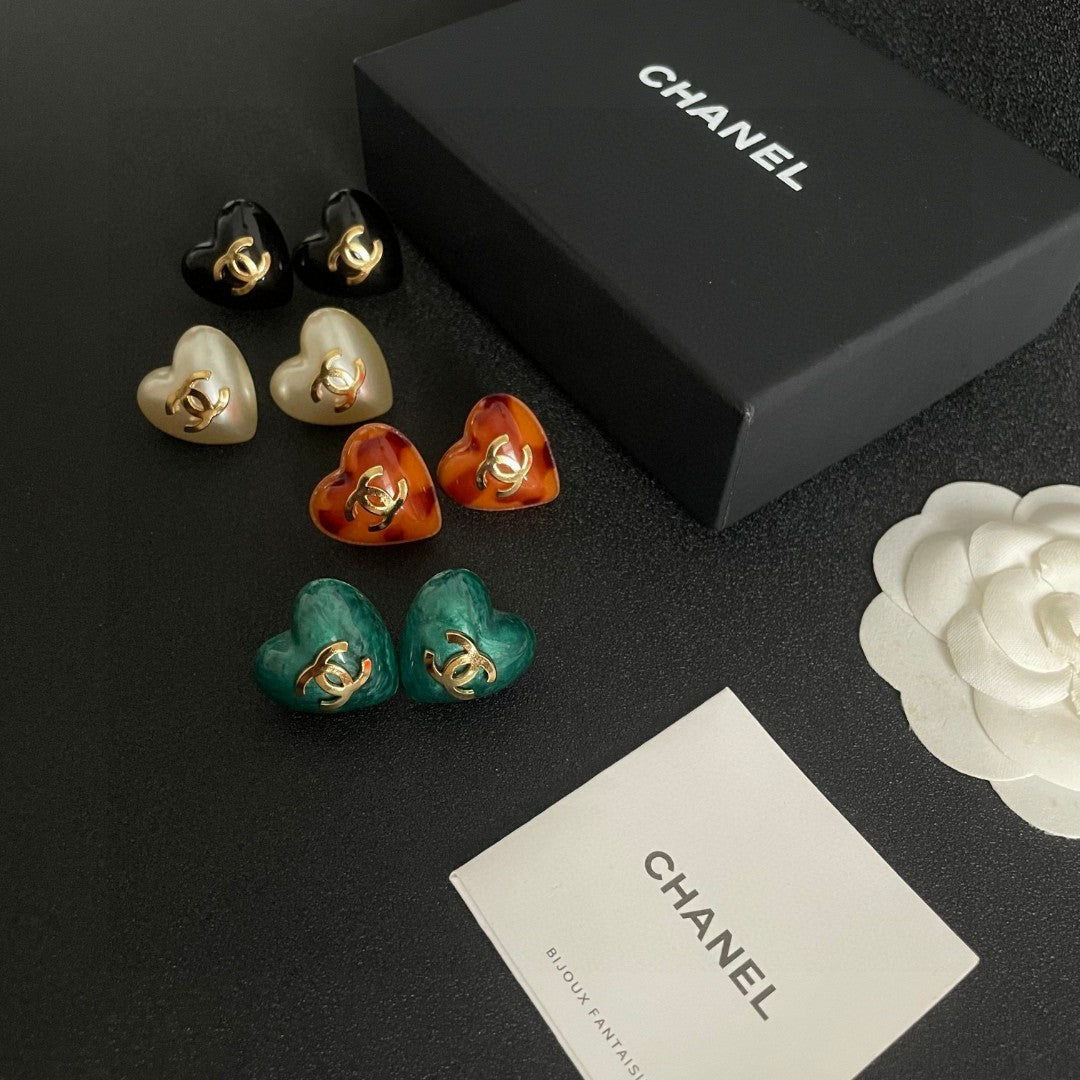 Double-C Emblem Stud Earrings in Polished Metal-Tone – Heart Detail – Design 006 side detail