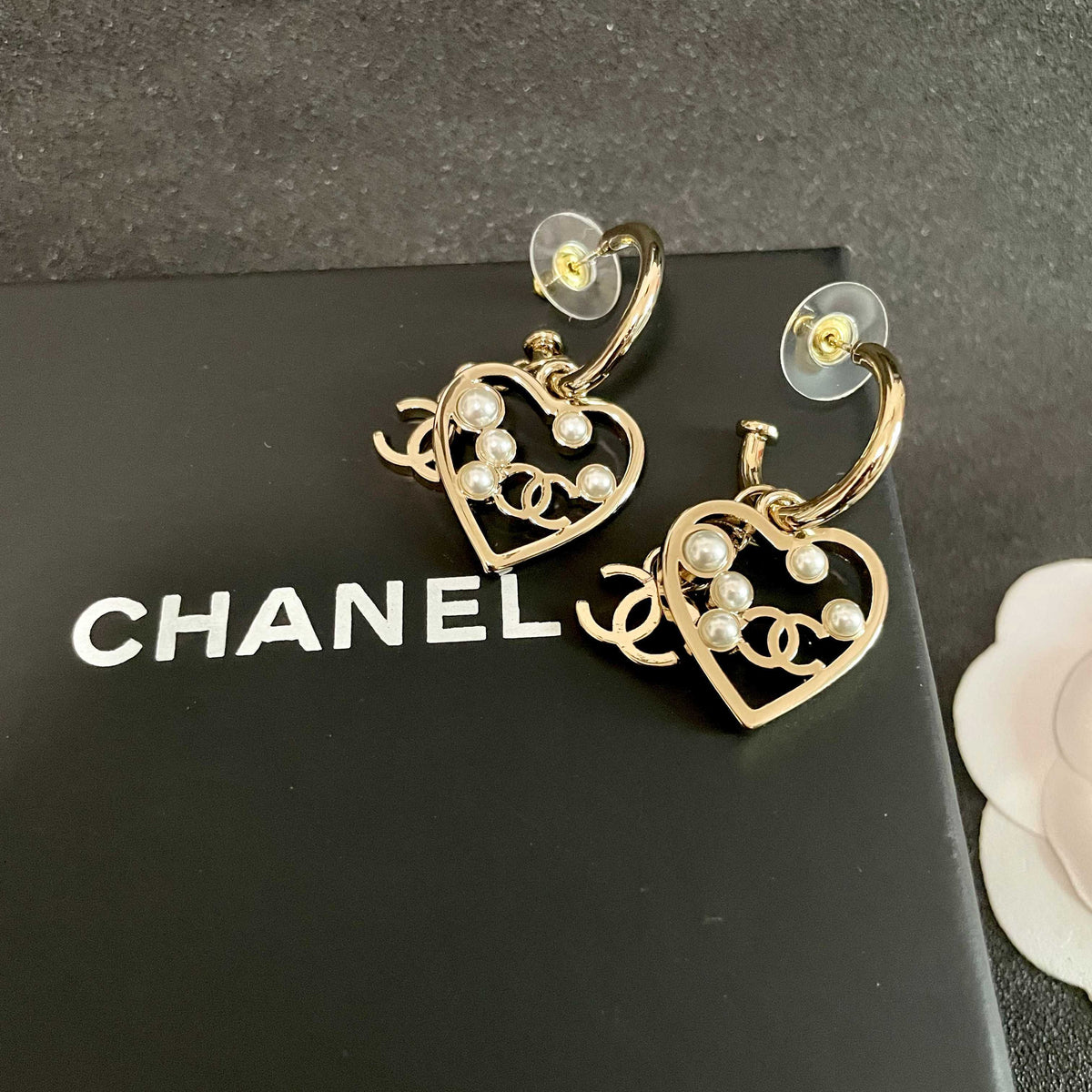 Double-C Emblem Stud Earrings in Polished Metal-Tone – Heart Detail – Design 009 detail view