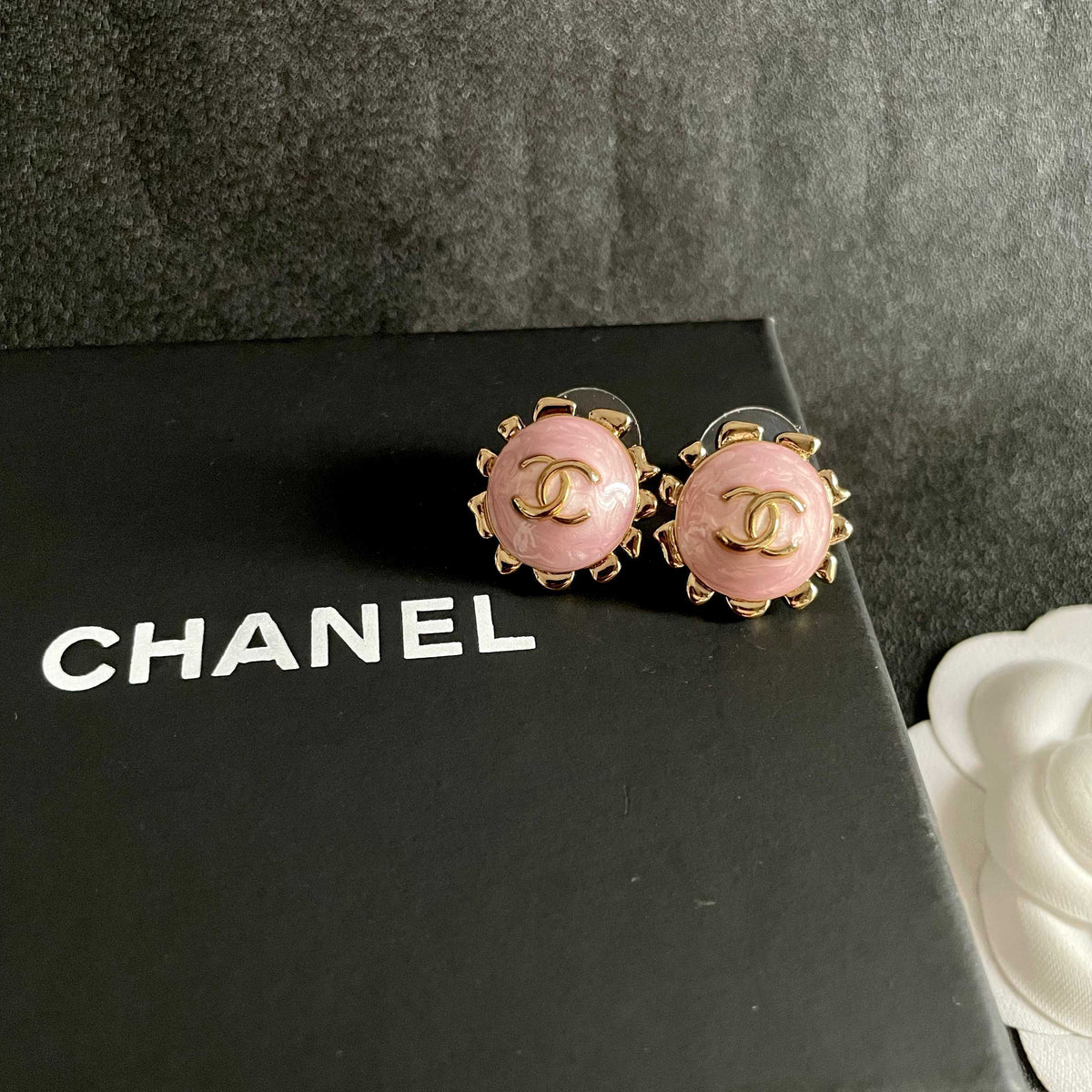 Double-C Emblem Stud Earrings in Polished Metal-Tone – Design 338 detail view