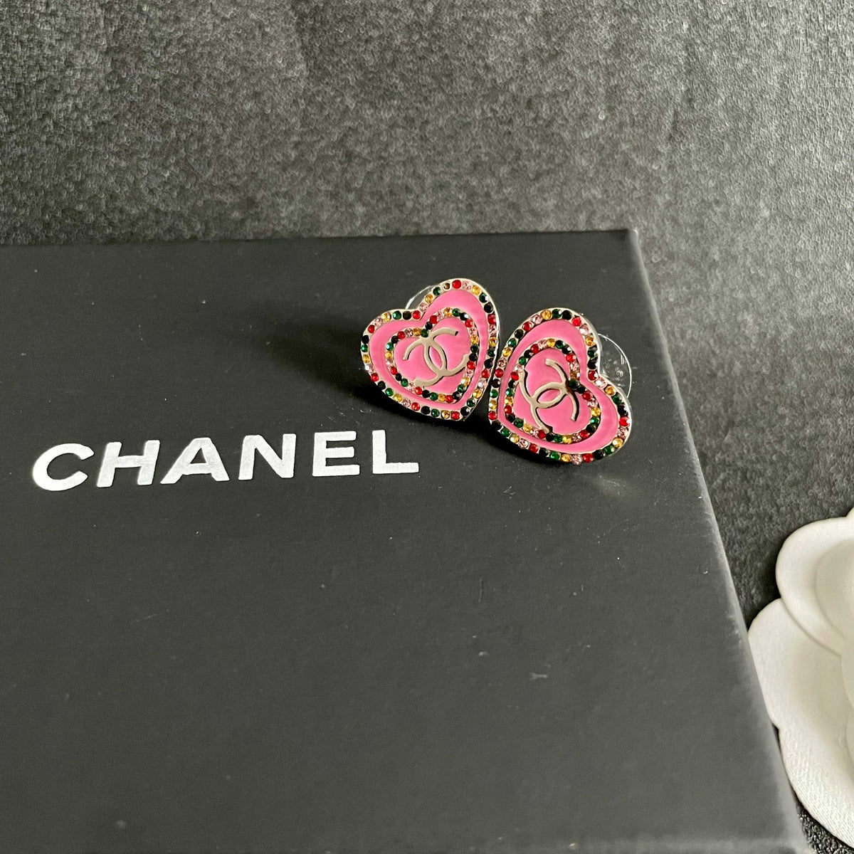 Double-C Emblem Crystal-Accent Stud Earrings – Heart Detail – Design 006 detail view
