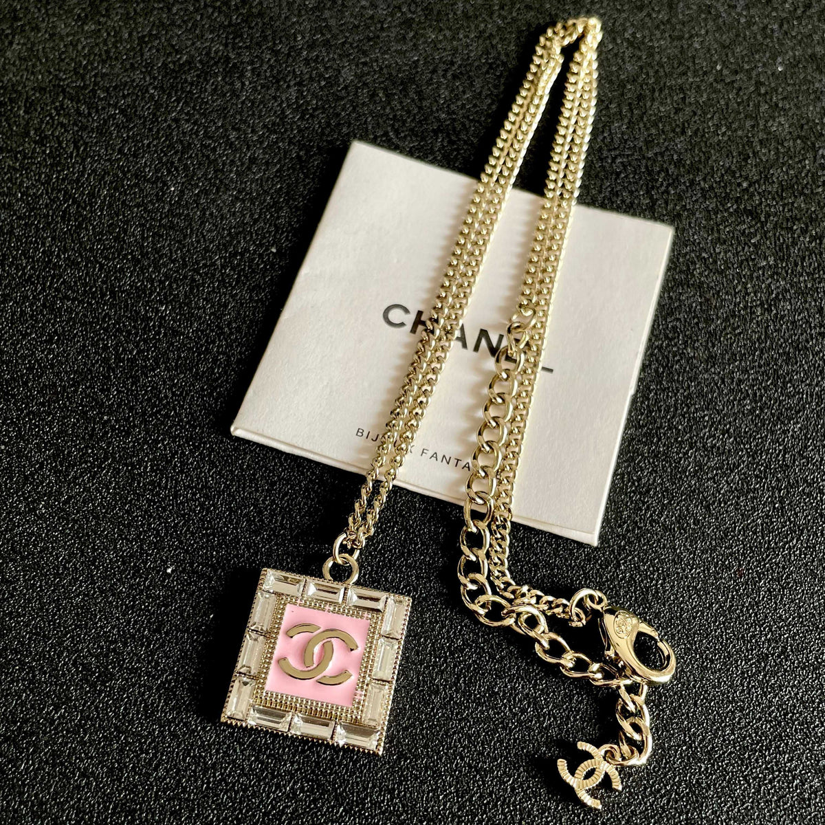 Double-C Emblem Pendant Necklace in Polished Metal-Tone – Design 078 detail view