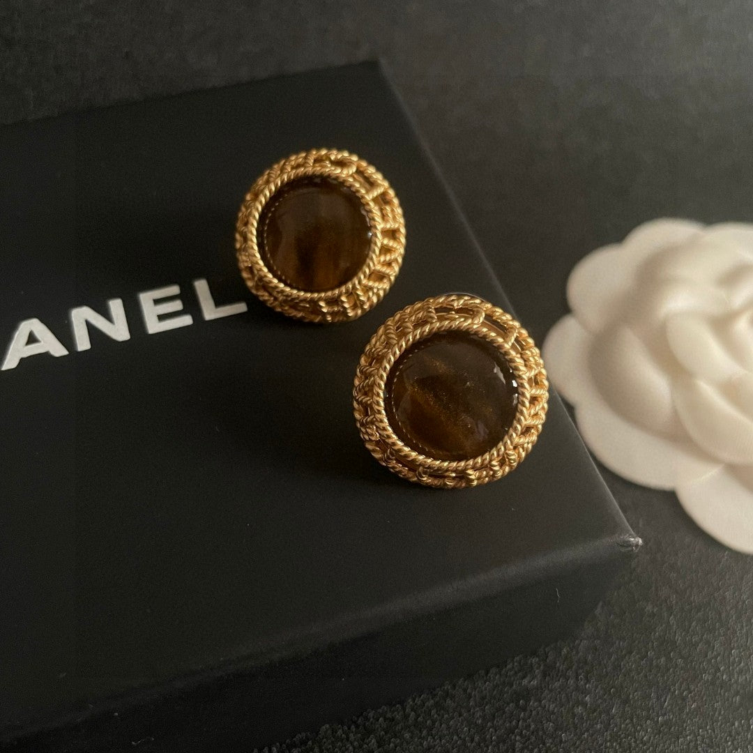 Double-C Emblem Stud Earrings in Polished Metal-Tone – Design 435 side detail