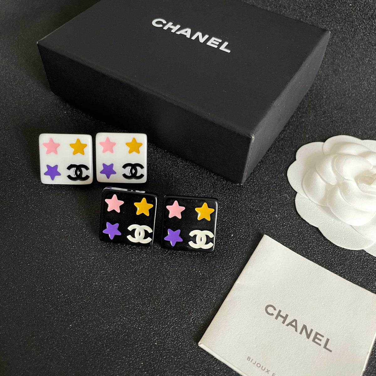 Double-C Emblem Stud Earrings in Polished Metal-Tone – Star Detail side detail