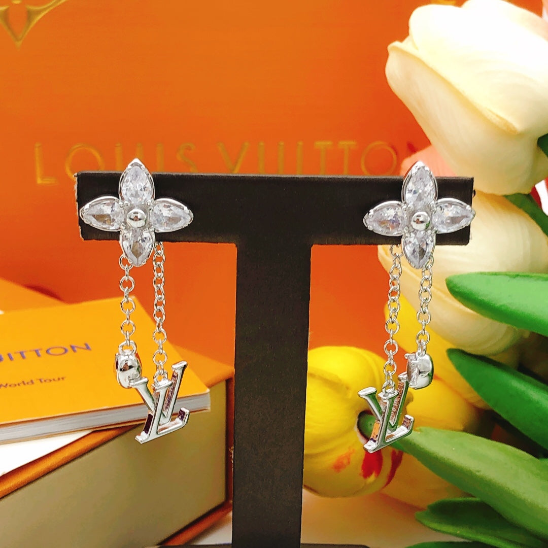 Geometric Emblem Stud Earrings in Gold-Tone – Design 010 close-up detail