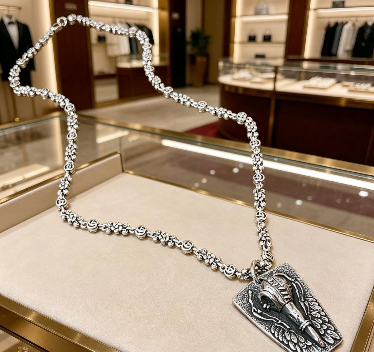 Double-G Emblem Pendant Necklace in Polished Metal-Tone – Vintage Detail – Design 033 detail view