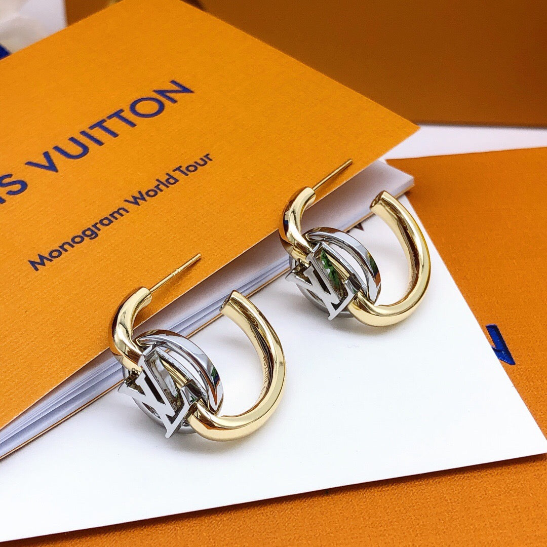 Geometric Emblem Statement Earrings in Silver-Tone – Silver Detail – Design 005 detail view