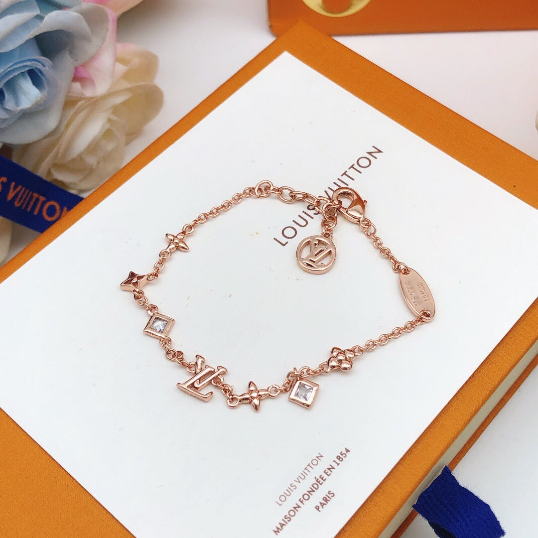 Geometric Emblem Bracelet in Rose-Gold-Tone – Rose Gold Detail – Design 008 side detail