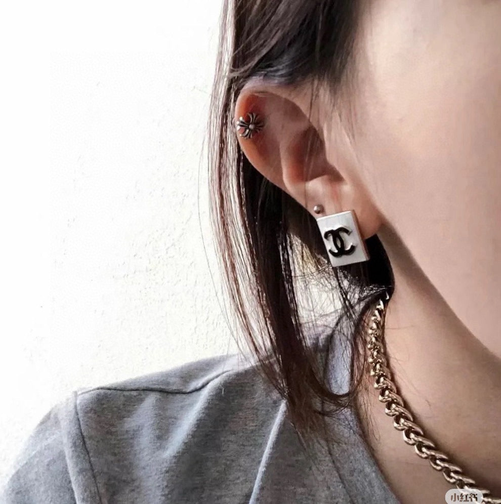 Double-C Emblem Stud Earrings in Gold-Tone – Design 003 detail view