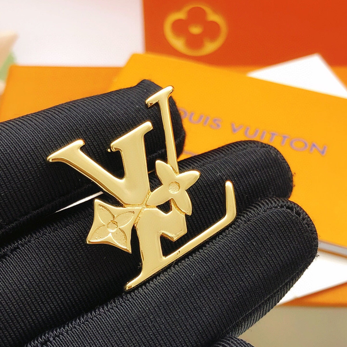 Martin Graham brooch in polished metal-tone – main product view