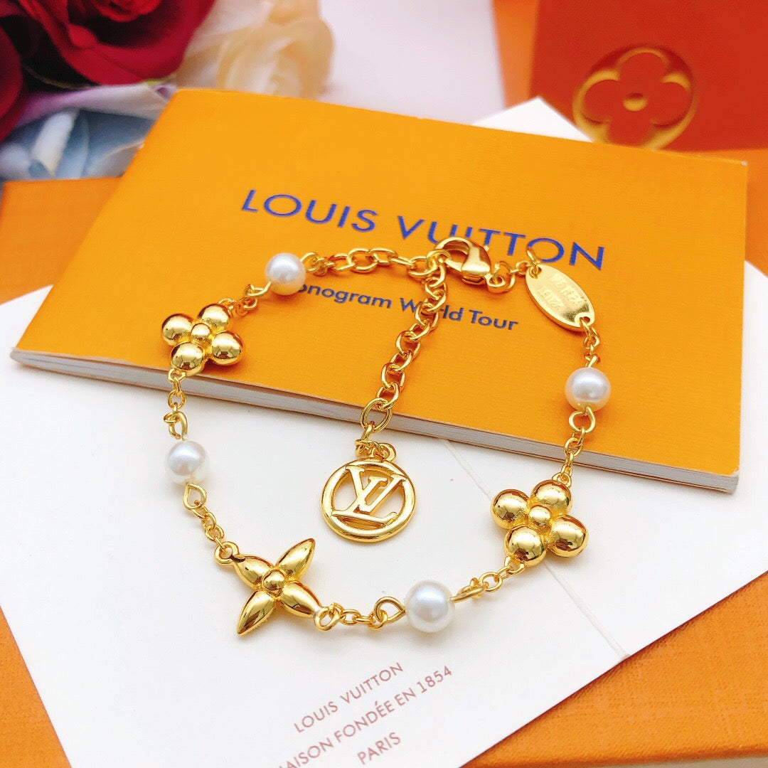 Martin Graham bracelet in polished metal-tone – main product view