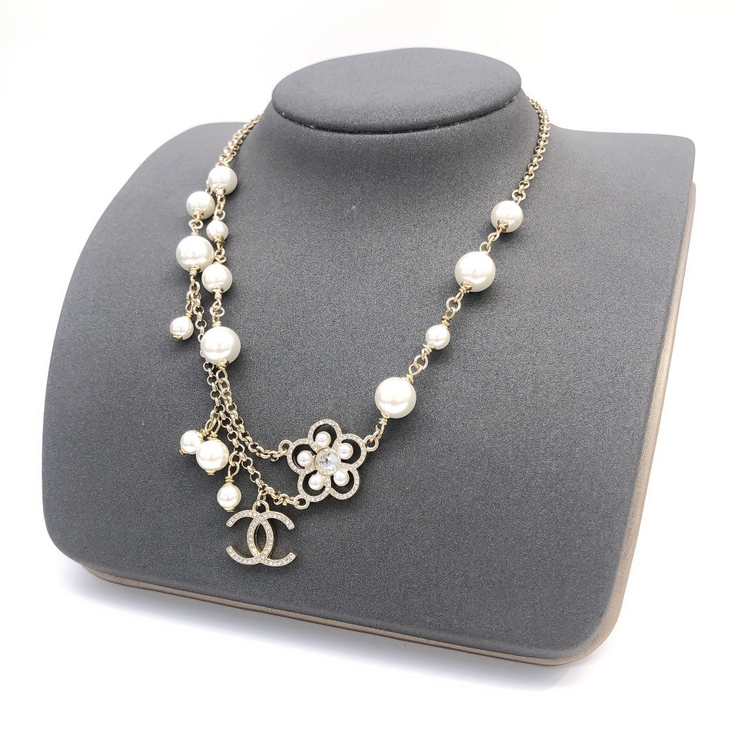 Martin Graham pendant necklace in polished metal-tone – main product view