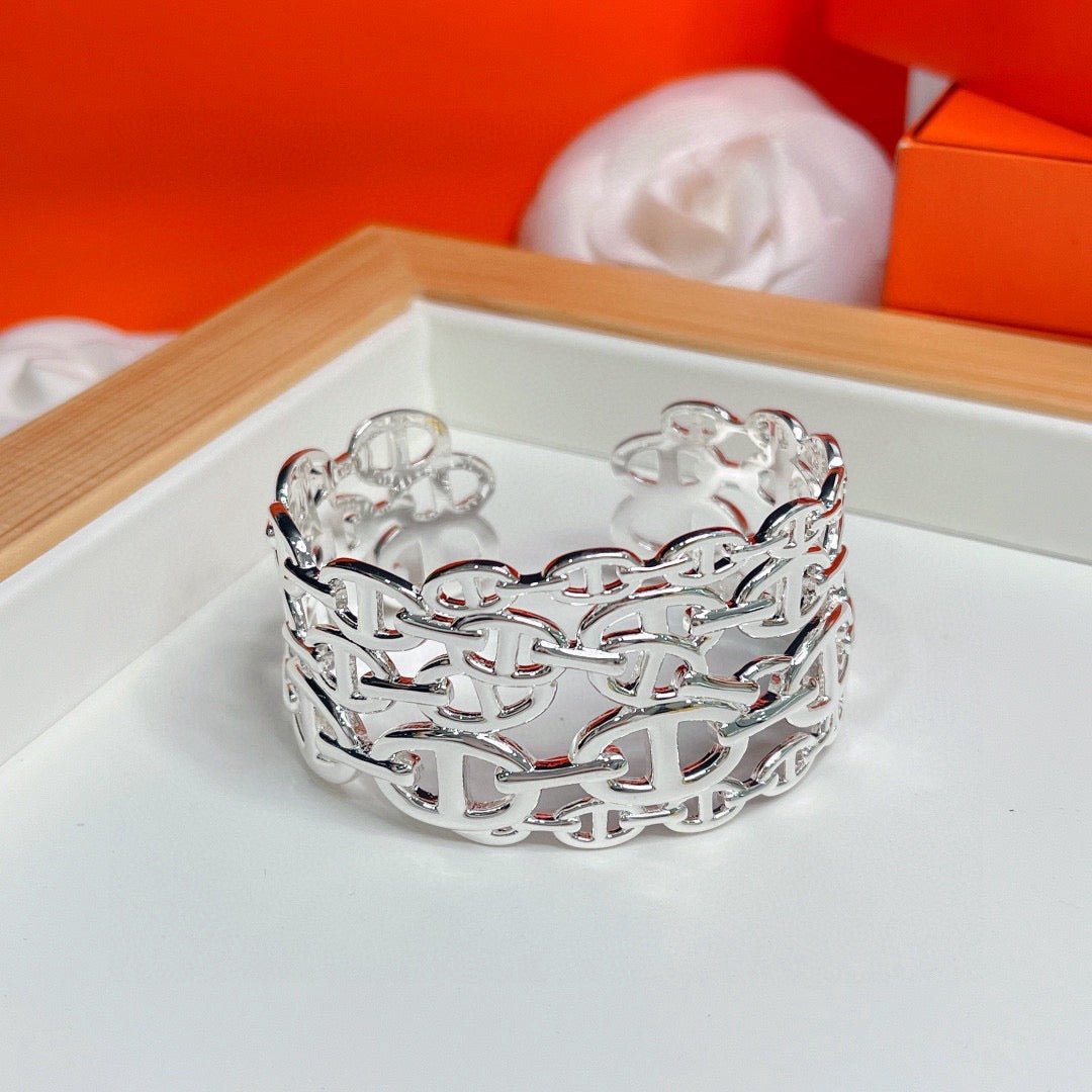 Martin Graham bangle in polished metal-tone – main product view