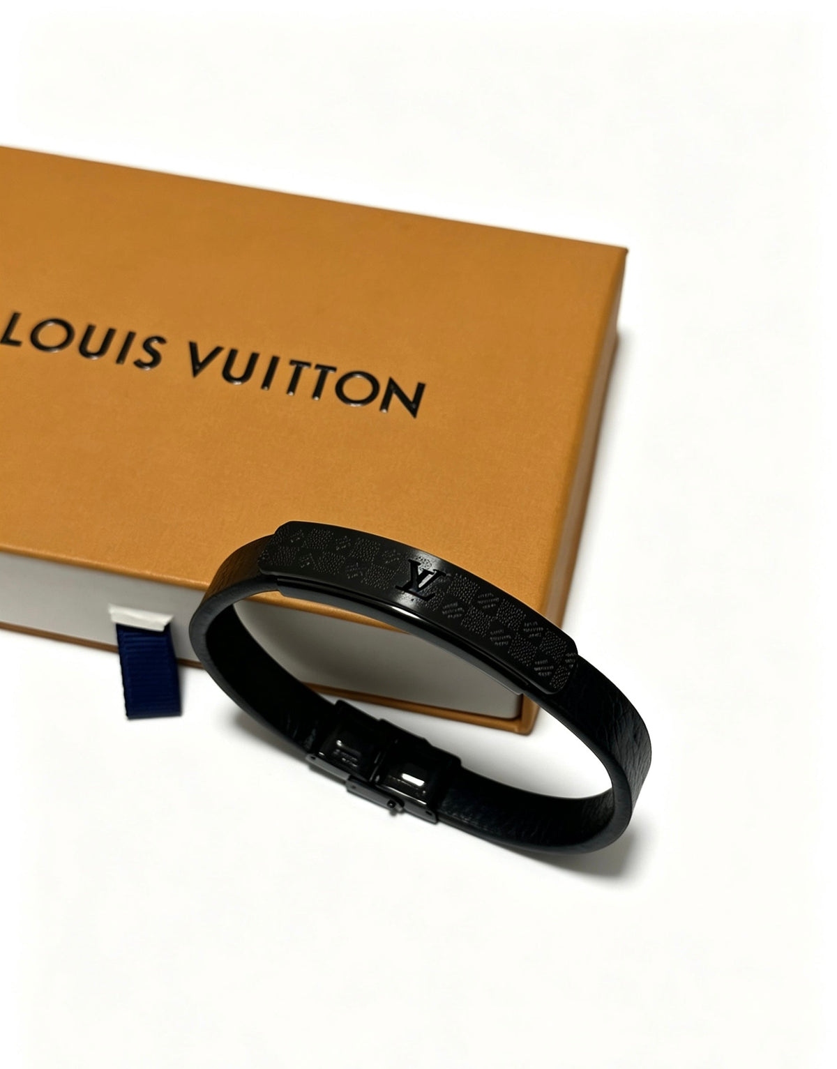 Martin Graham bangle in polished metal-tone – main product view
