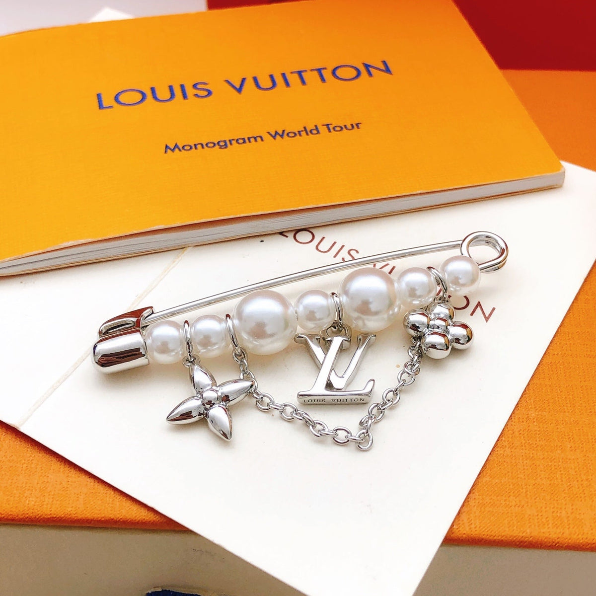 Martin Graham brooch in polished metal-tone – main product view