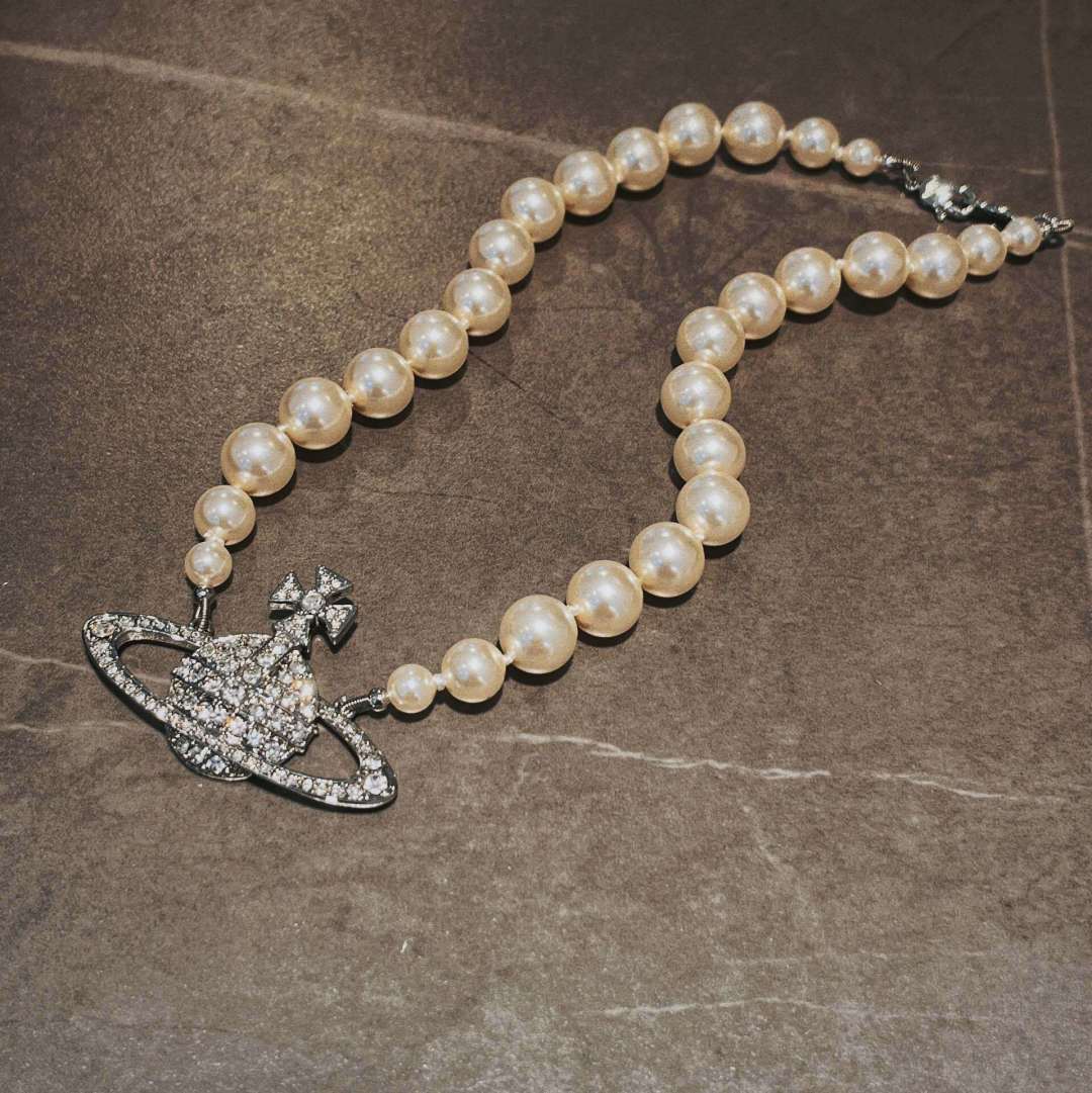 Martin Graham jewelry accessory in polished metal-tone – main product view