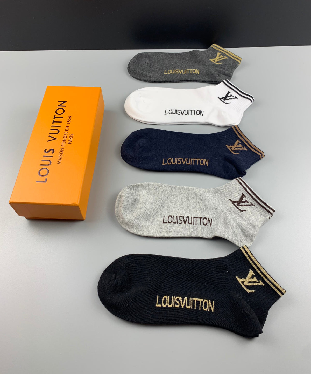 Louis Vuitton Restrained Wordmarks No-Show Socks - 5-Pair Set