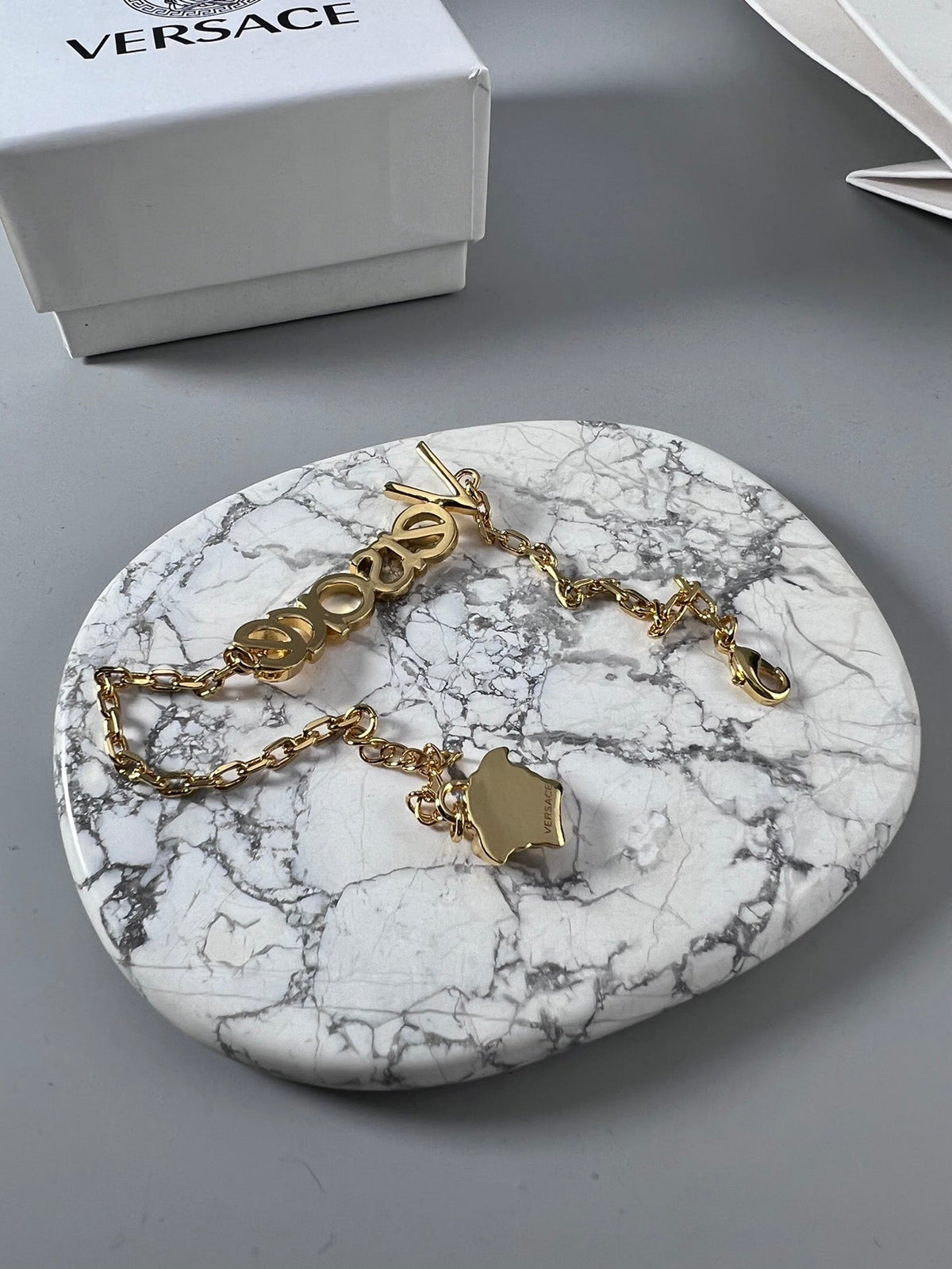 Martin Graham bracelet in polished metal-tone – close-up detail