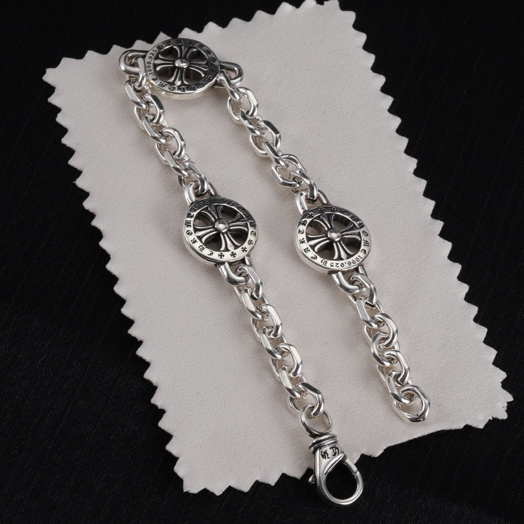 Martin Graham pendant necklace in polished metal-tone – main product view