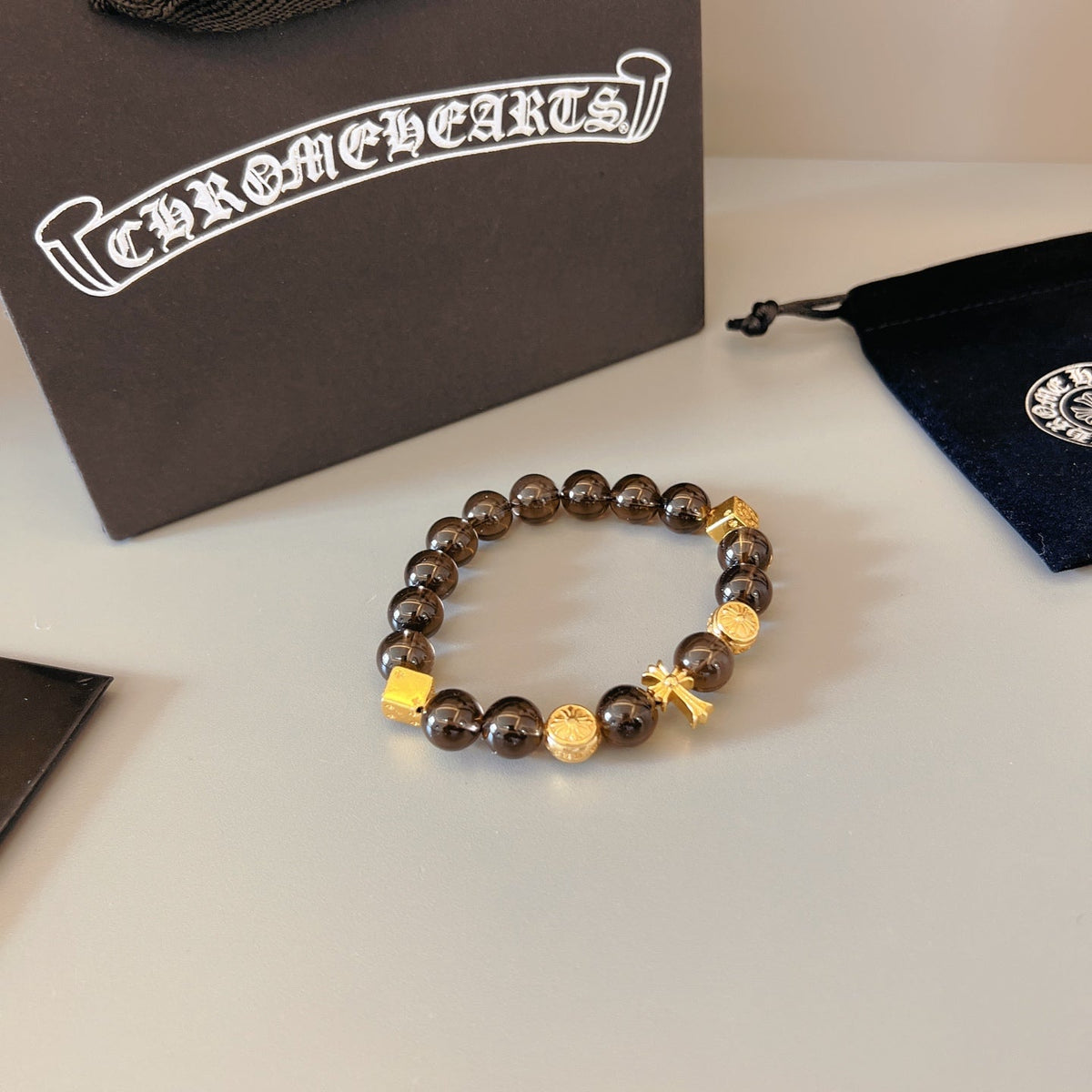 Martin Graham beaded bracelet in polished metal-tone – detail view