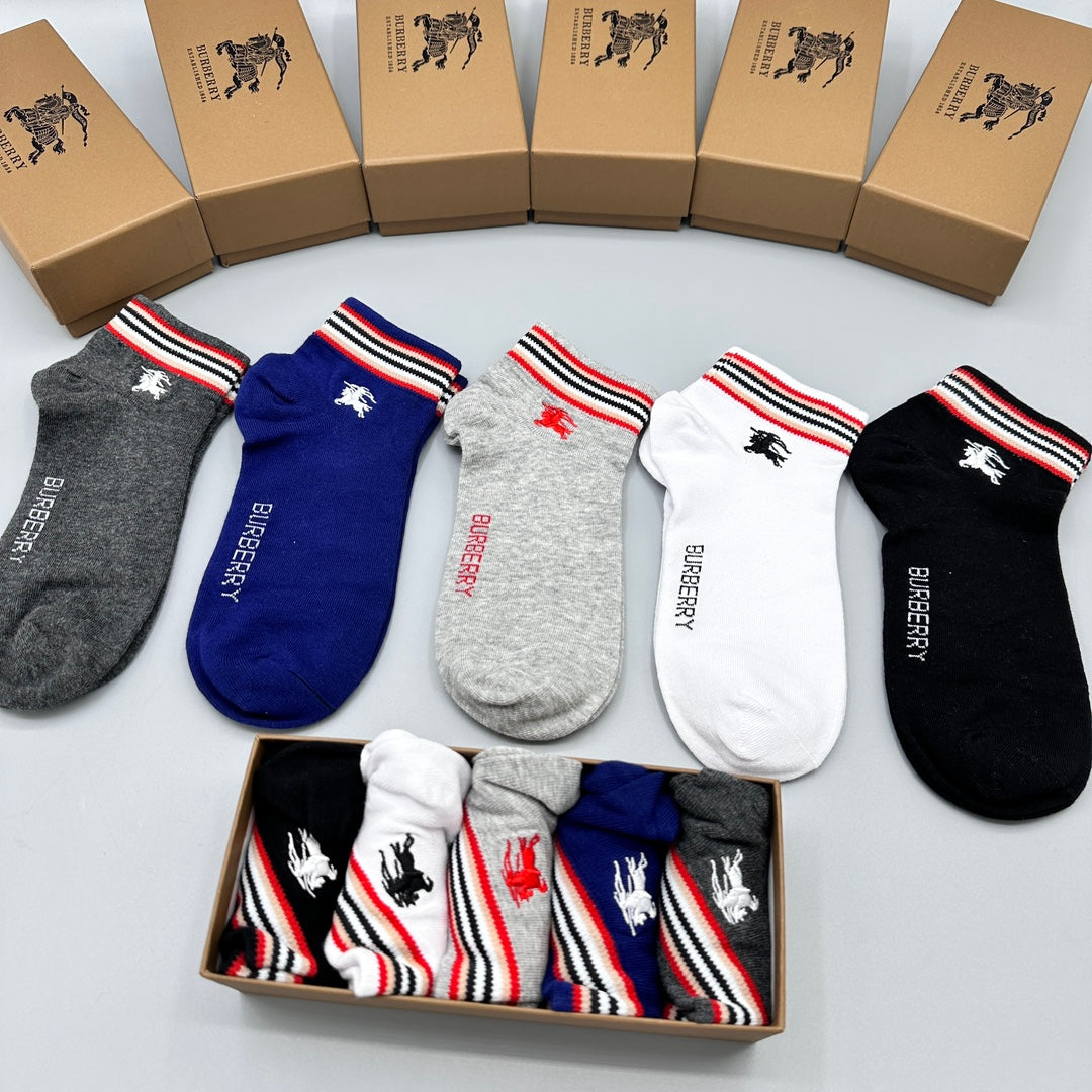 Burberry Stripe And Horse Ankle Socks - 5-Pair Set