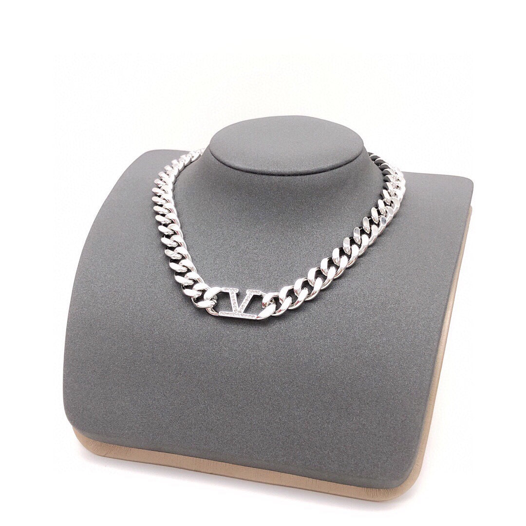 Martin Graham jewelry accessory in polished metal-tone – detail view