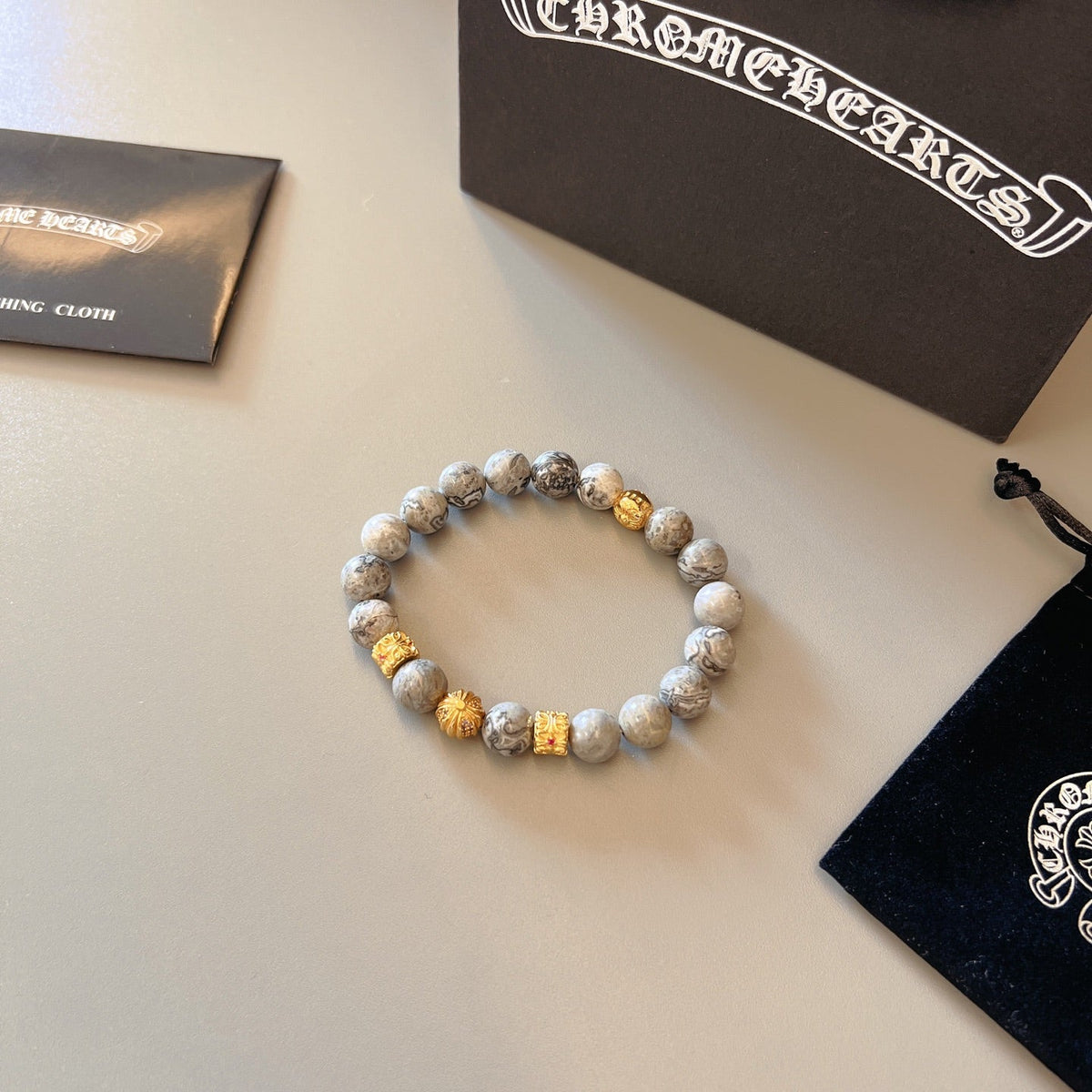 Martin Graham beaded bracelet in polished metal-tone – detail view