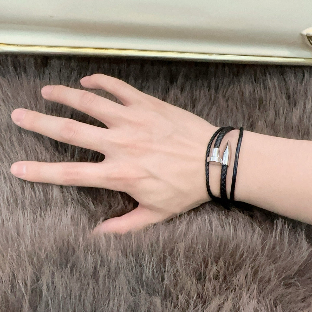Martin Graham bracelet in polished metal-tone – detail view