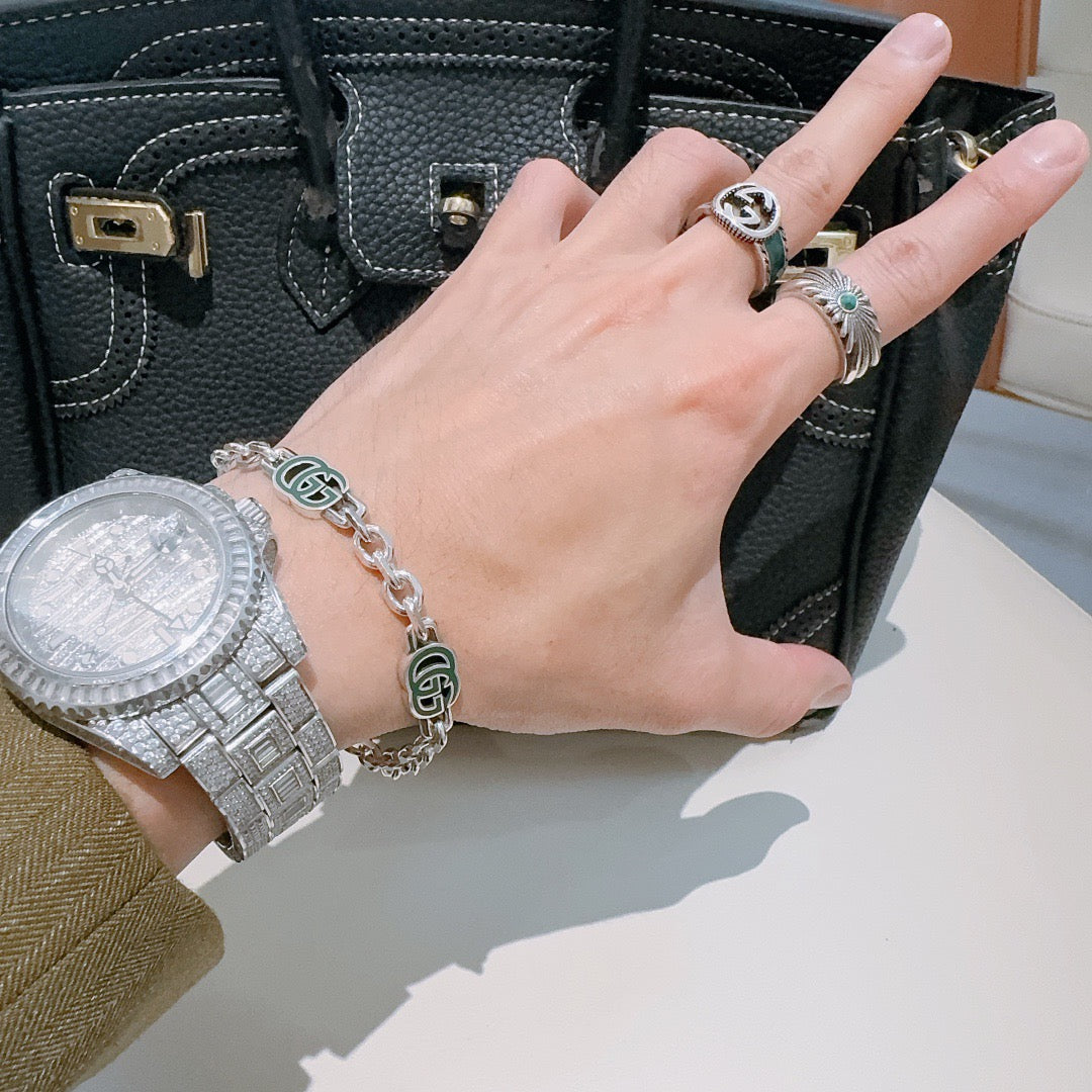 Martin Graham bracelet in polished metal-tone – detail view