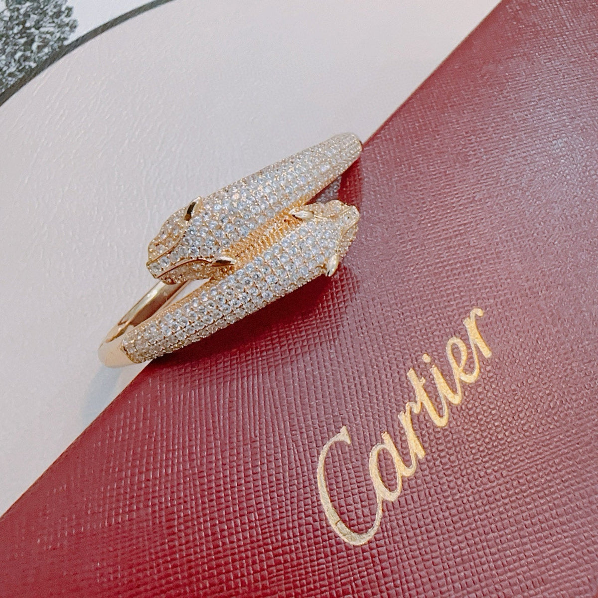 Martin Graham bracelet in polished metal-tone – detail view
