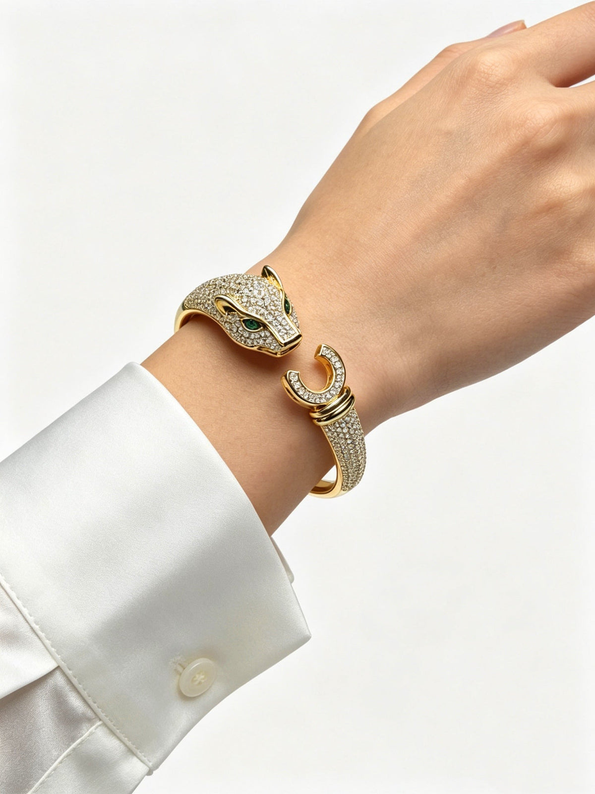 Martin Graham bracelet in polished metal-tone – detail view