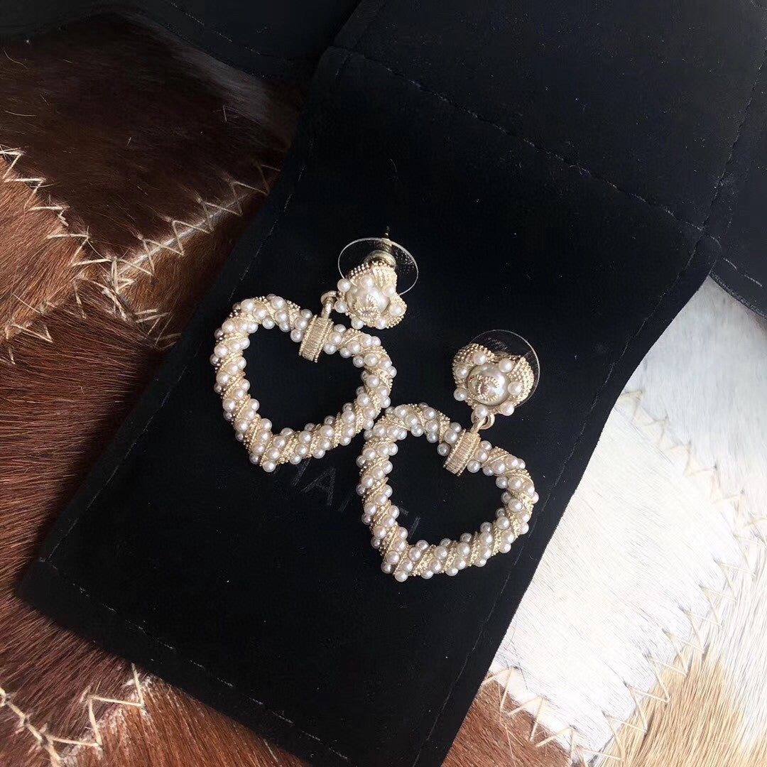Letter Pearl-Detail Stud Earrings – Pearl Detail – Design 005 detail view