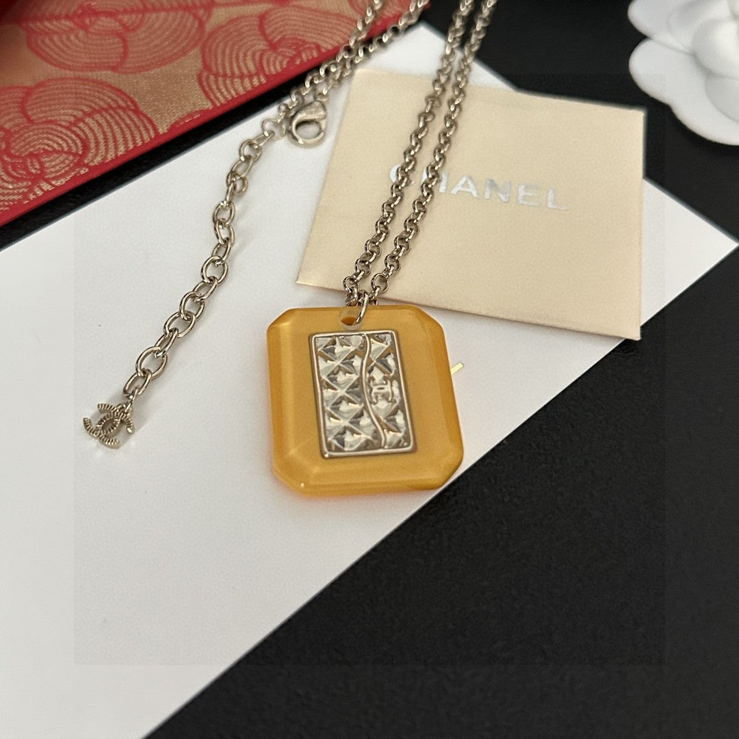 Letter Pendant Necklace in Polished Metal-Tone – Design 019 side detail