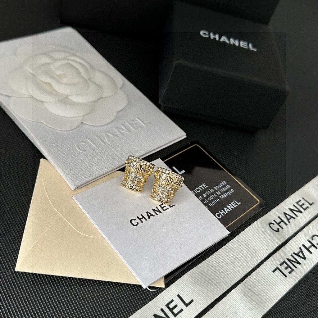 Double-C Emblem Stud Earrings in Polished Metal-Tone – Design 036 front product view