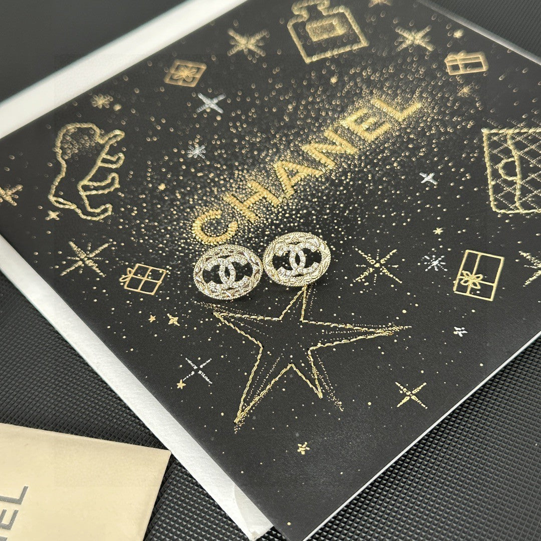 Double-C Emblem Stud Earrings in Polished Metal-Tone – Design 035 main product view