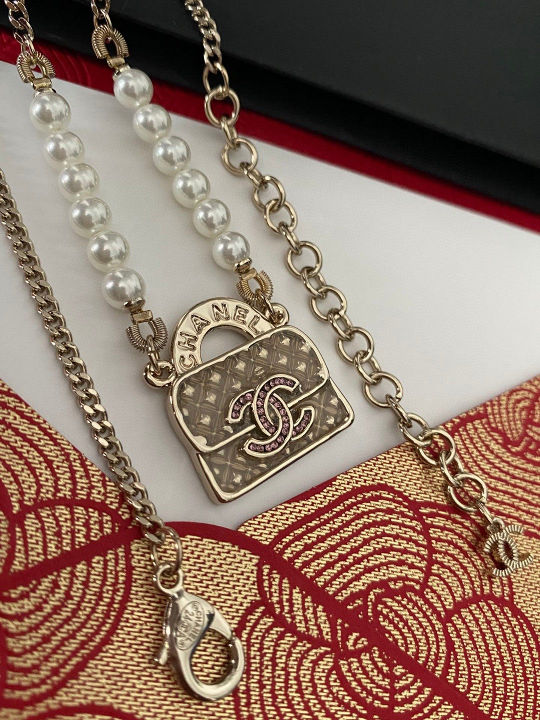 Letter Pendant Necklace in Polished Metal-Tone – Design 003 side detail