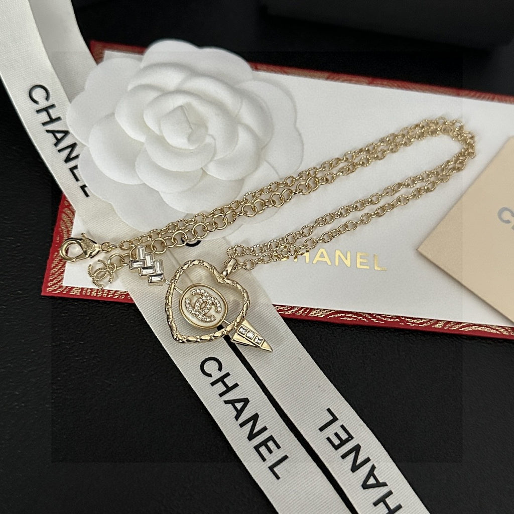 Letter Pendant Necklace in Polished Metal-Tone – Design 023 side detail