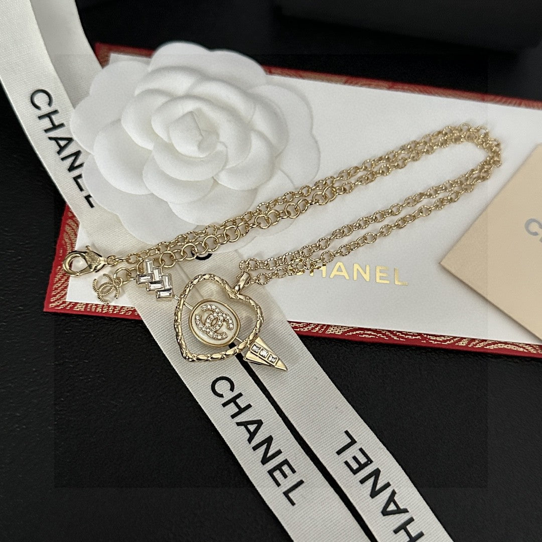 Letter Pendant Necklace in Polished Metal-Tone – Design 023 side detail