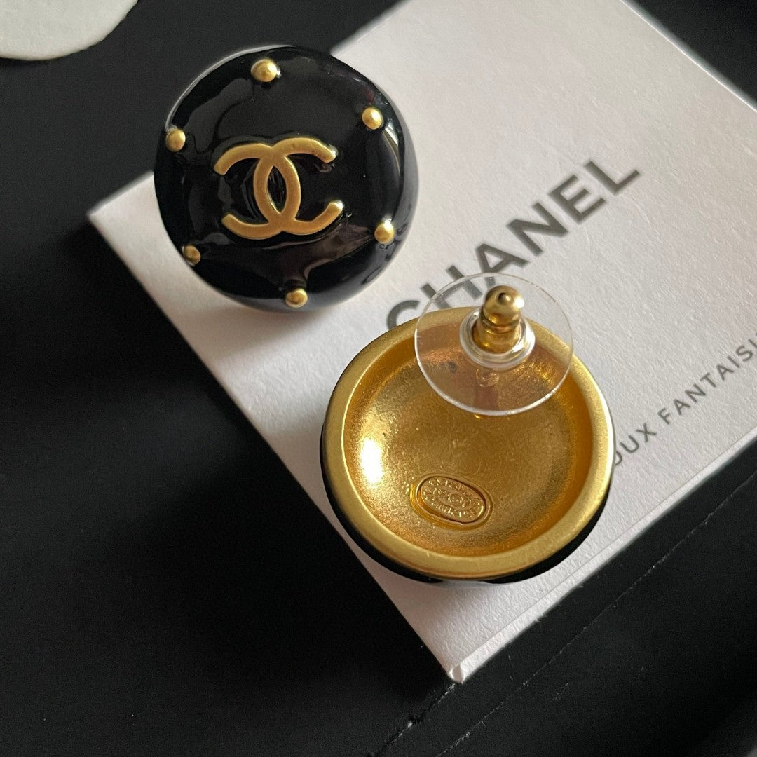 Double-C Emblem Stud Earrings in Polished Metal-Tone – Design 402 styled product view