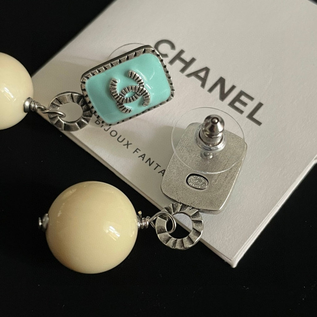Double-C Emblem Pearl-Detail Statement Earrings – Pearl Detail – Design 030 main product view