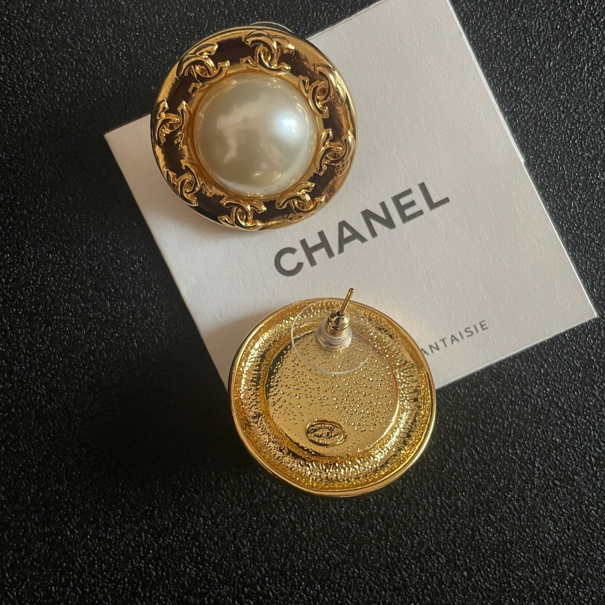 Double-C Emblem Pearl-Detail Stud Earrings – Pearl Detail – Design 025 main product view