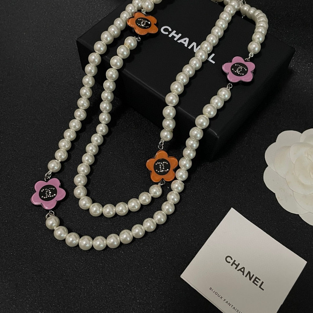 Camellia Pearl-Detail Pendant Necklace – Pearl Detail – Design 006 close-up detail