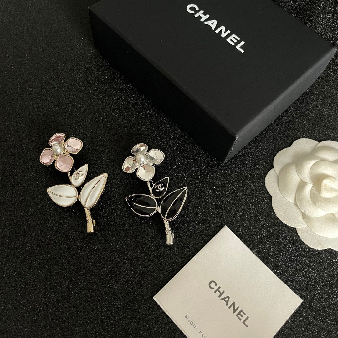 Double-C Emblem Brooch in Polished Metal-Tone – Design 071 styled product view