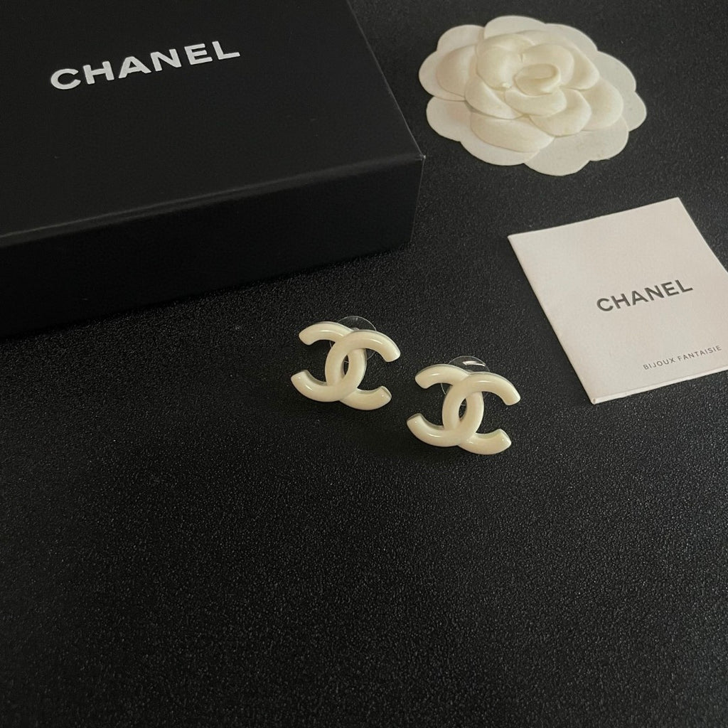 Double-C Emblem Stud Earrings in Polished Metal-Tone – Design 363 styled product view