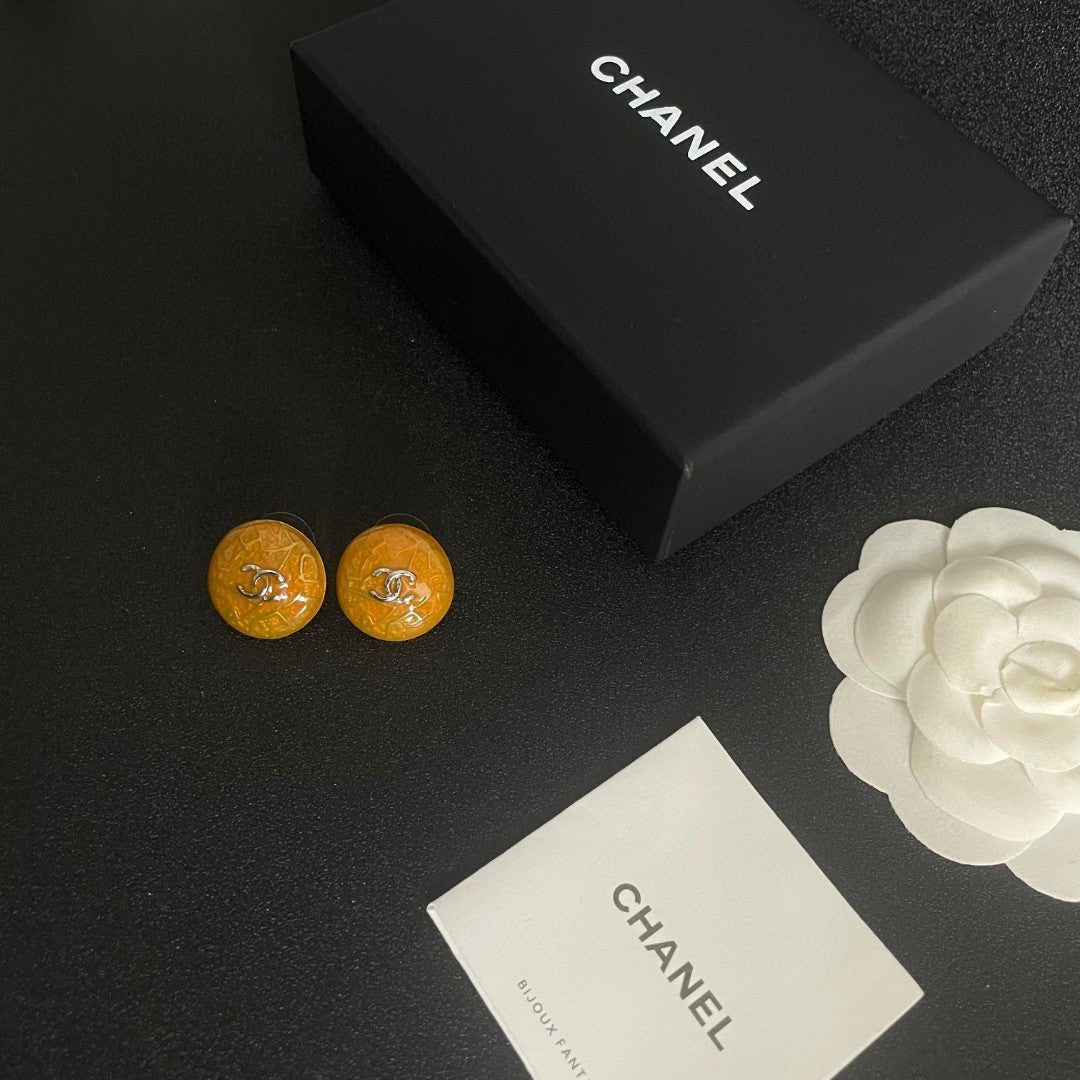 Double-C Emblem Stud Earrings in Polished Metal-Tone – Design 362 close-up detail