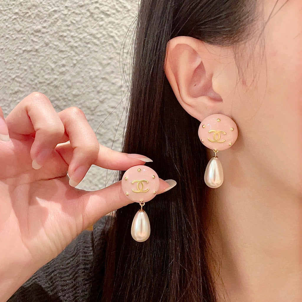 Double-C Emblem Pearl-Detail Statement Earrings – Pearl Detail – Design 027 main product view