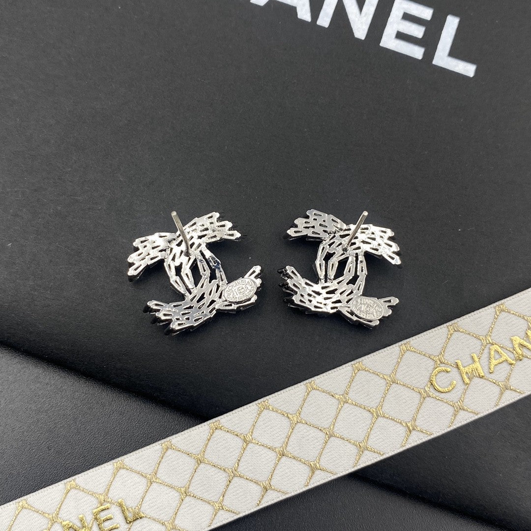 Letter Crystal-Accent Stud Earrings – Red Detail close-up detail