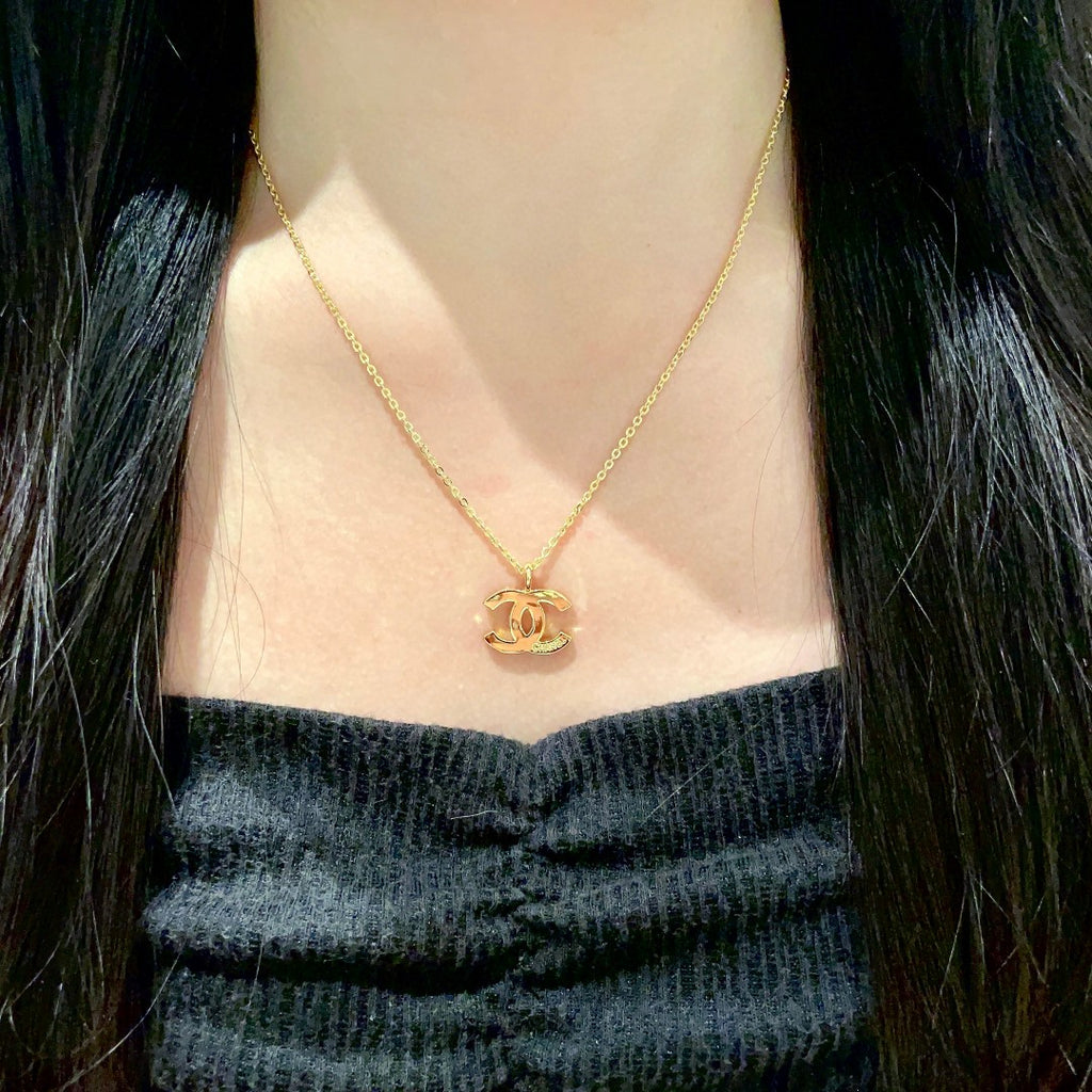 Double-C Emblem Pendant Necklace in Polished Metal-Tone – Design 058 detail view