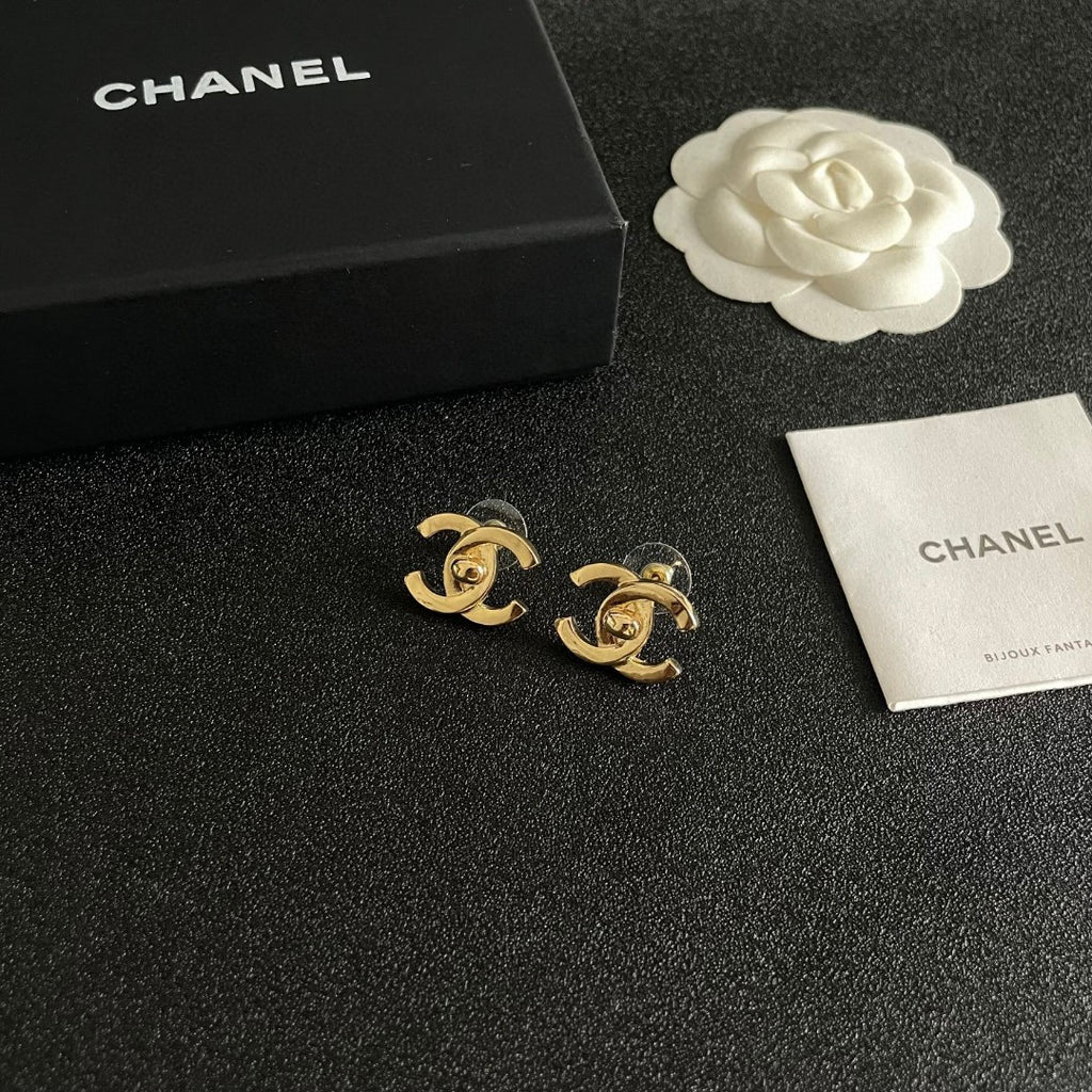 Double-C Emblem Stud Earrings in Polished Metal-Tone – Design 349 styled product view