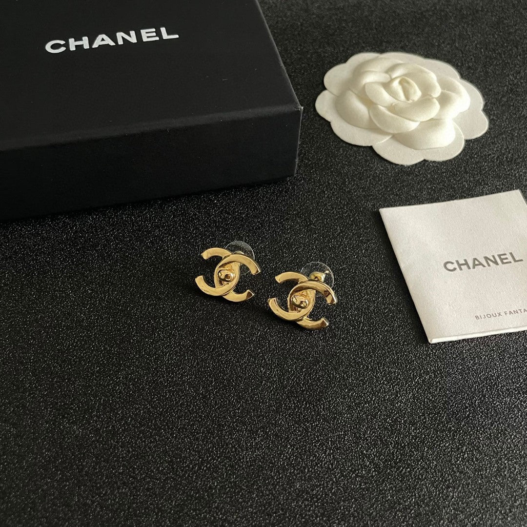 Double-C Emblem Stud Earrings in Polished Metal-Tone – Design 349 styled product view