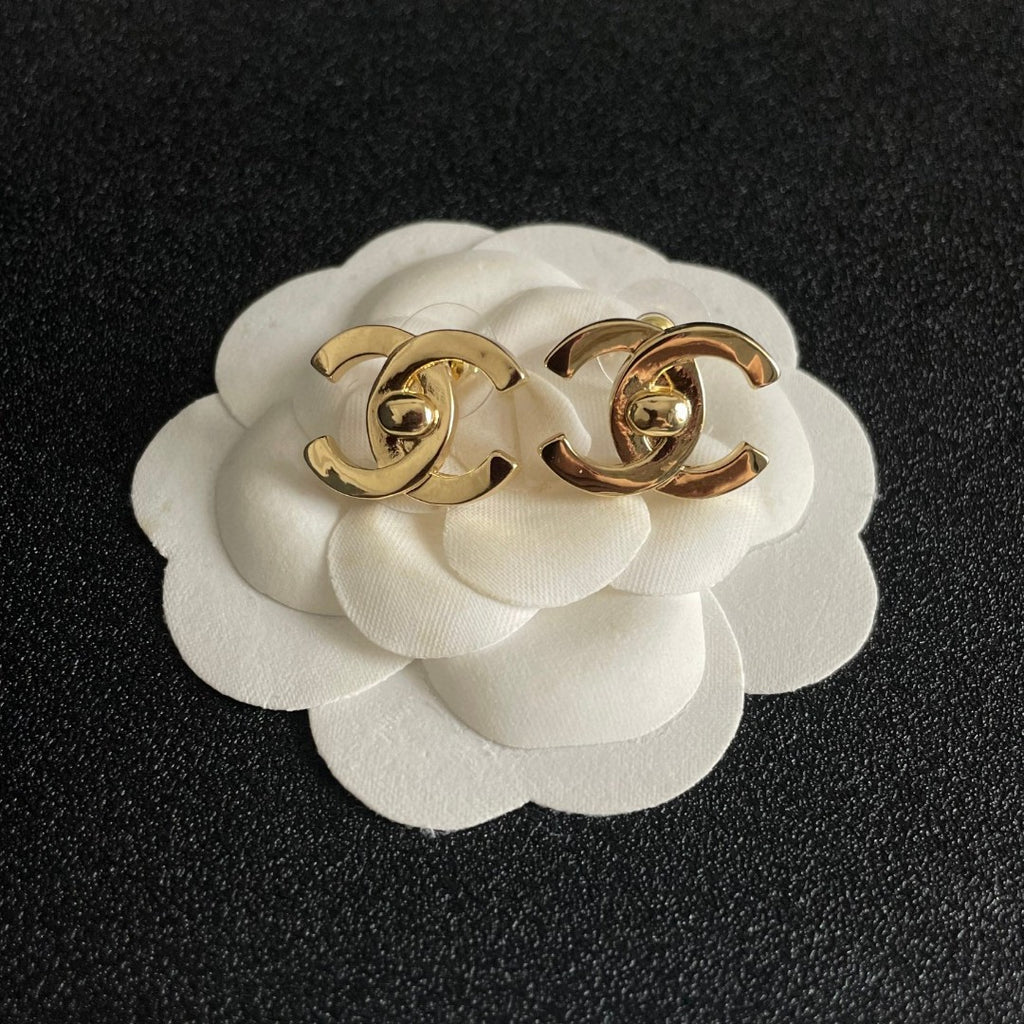 Double-C Emblem Stud Earrings in Polished Metal-Tone – Design 349 front product view